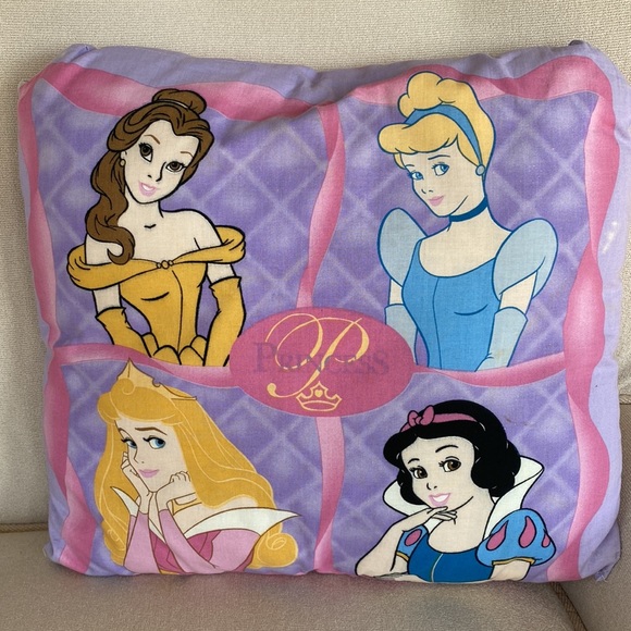 Disney Princesses Reversible Pillow: Cinderella Belle Snow White Seeping Beauty - Picture 2 of 8